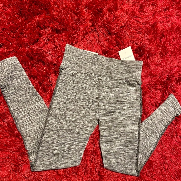 Forever 21 Mid-Rise Leggings NWT - Picture 5 of 7